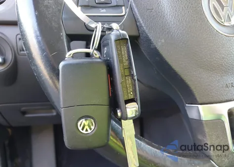 2014 Volkswagen Tiguan R-Line/S/Se/Sel z USA, uszkodzony, nr VIN WVGAV3AX1EW547510